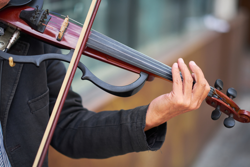 Violon électrique : est-ce une bonne alternative ?