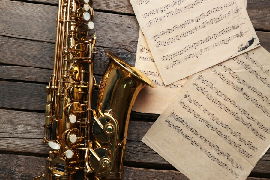 Apprendre saxophone : est-ce difficile d'en jouer ?