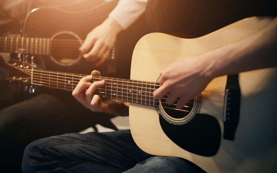 Top 3 des Meilleures Cordes de Guitare Classique [GUIDE]