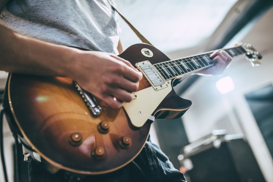 Apprendre facilement son manche de guitare basse [ASTUCES]