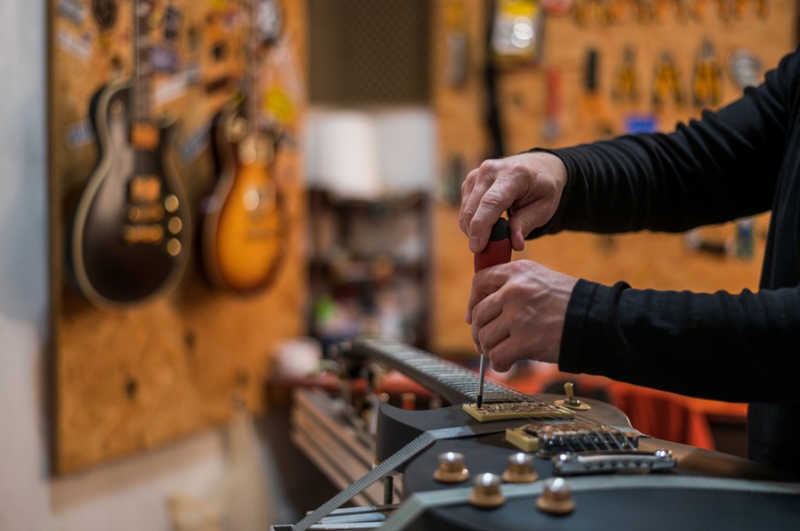 Comment démonter le manche de votre guitare ?